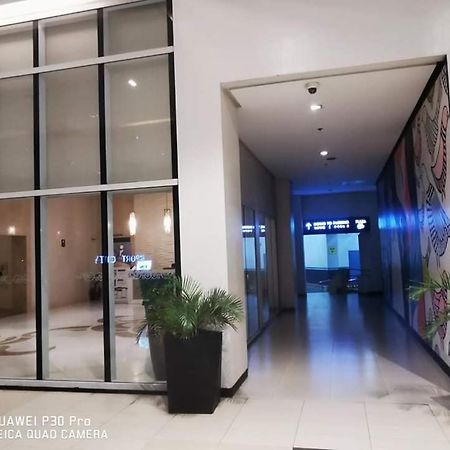 Staycation Condotel @150Newport Pasay City 马尼拉 外观 照片